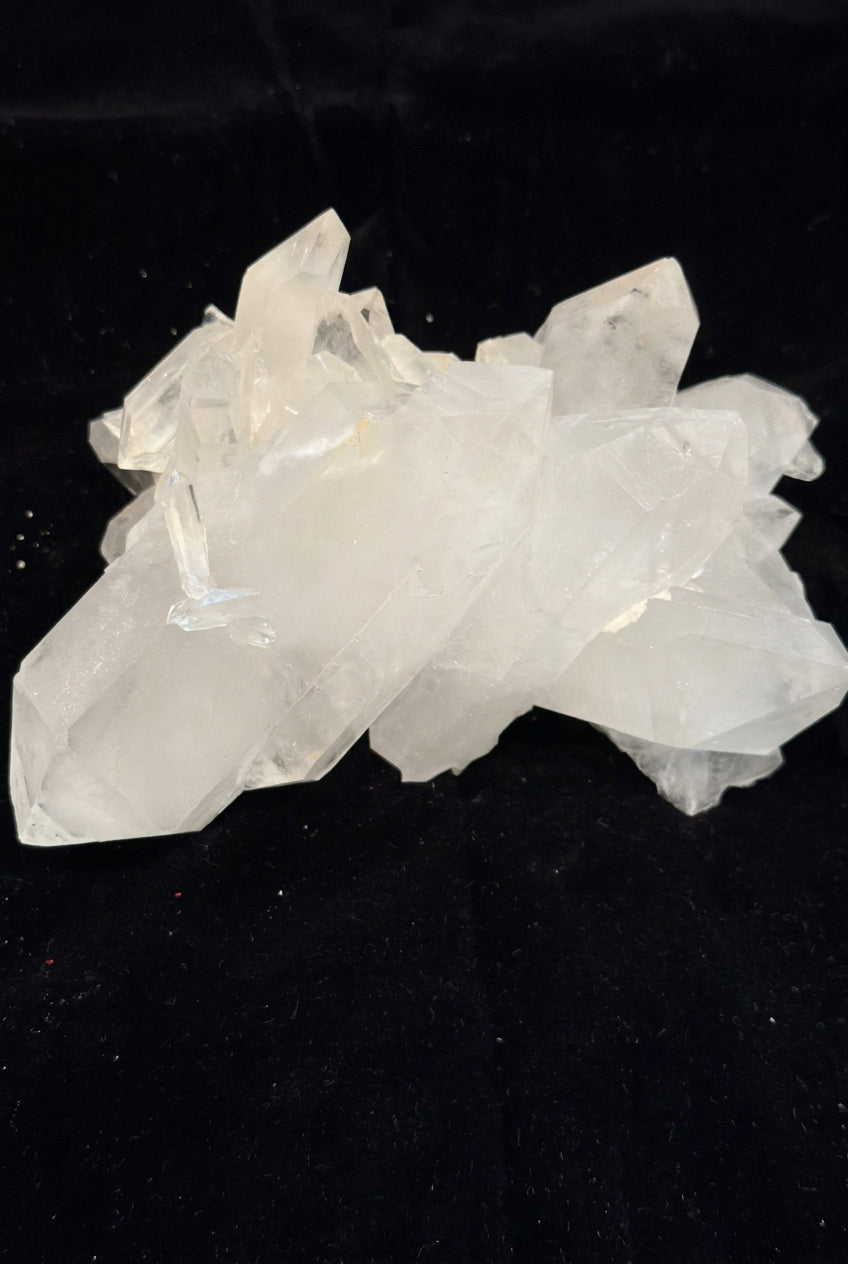 Quartz Clusters - Super Extra Quality 985 Grams - Brazil