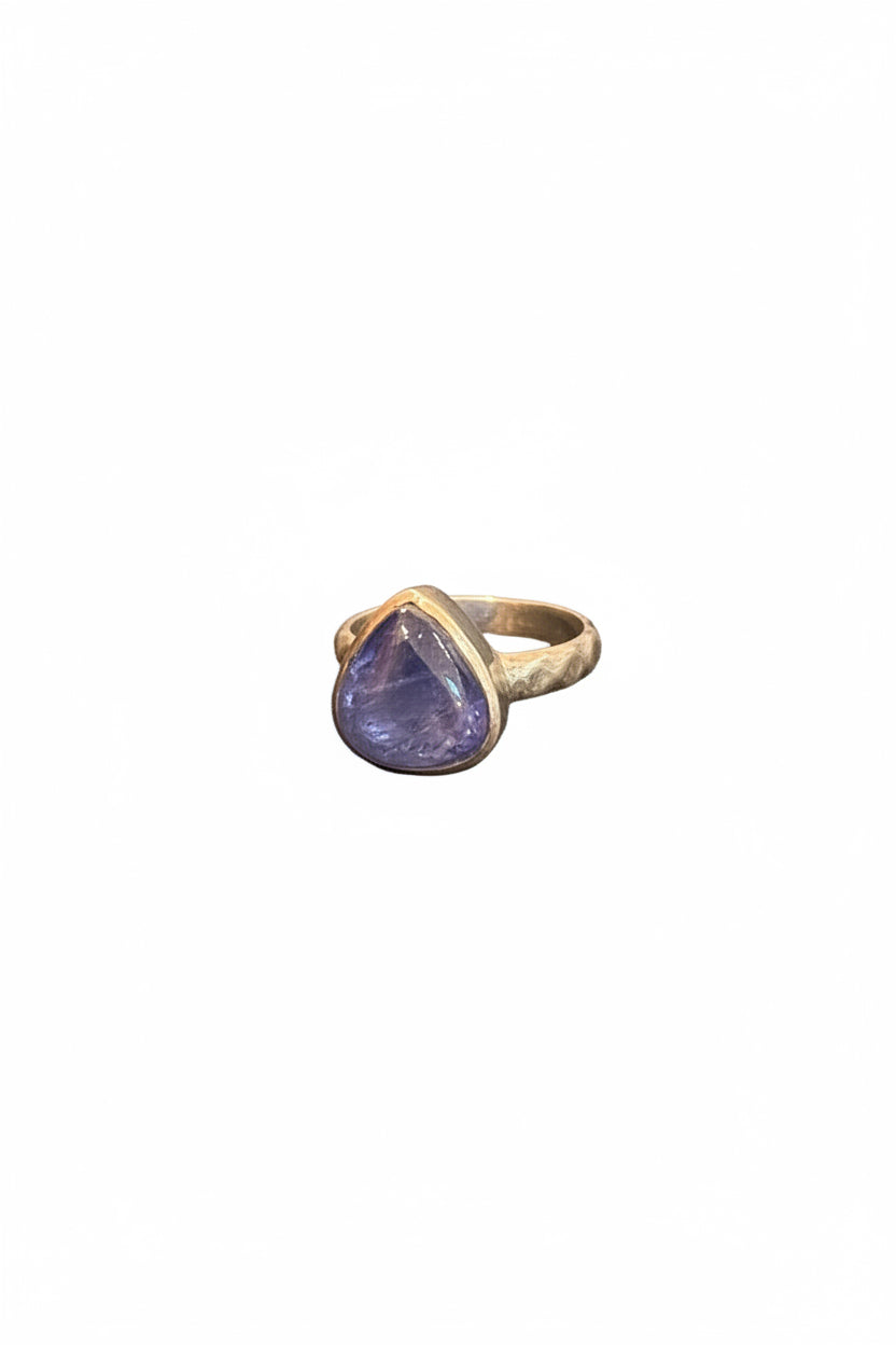 Tanzanite Drop Cab Beated Band .925 Sterling Silver Ring Size 7