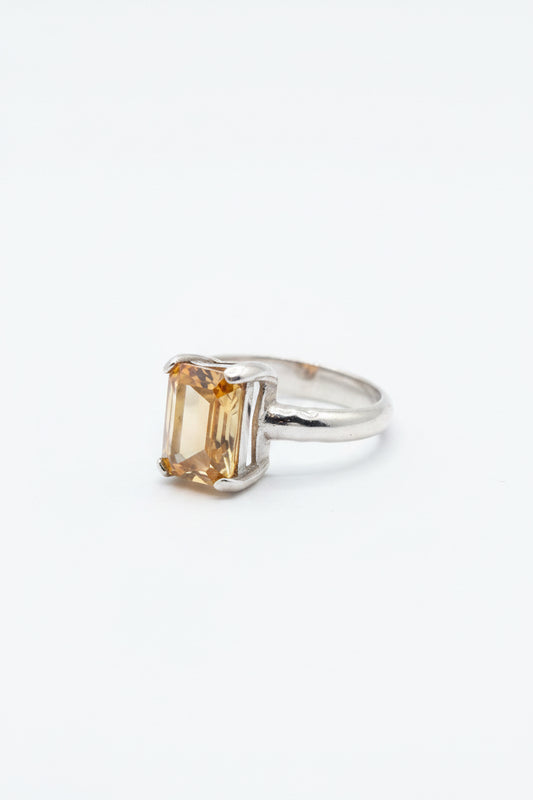 Imperial Topaz Natural Terminated Claw Set Beated Band .925 Sterling Silver Ring