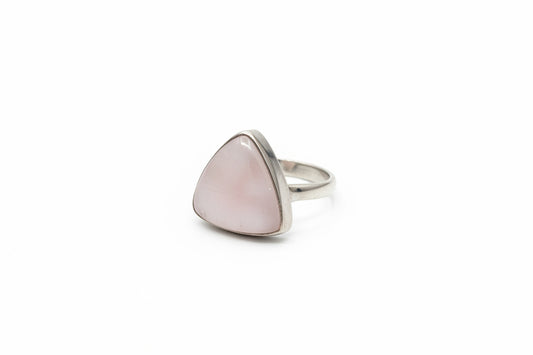 Rose Quartz Cab Trilliant Sterling Silver Ring (Size 6)