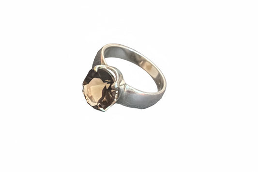 Smoky Quartz Faceted Oval Claw .925 Silver Ring