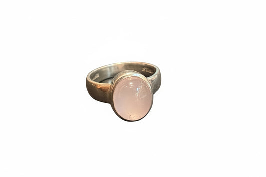 Rose Quartz Oval Cab Sterling Silver Ring Size 8