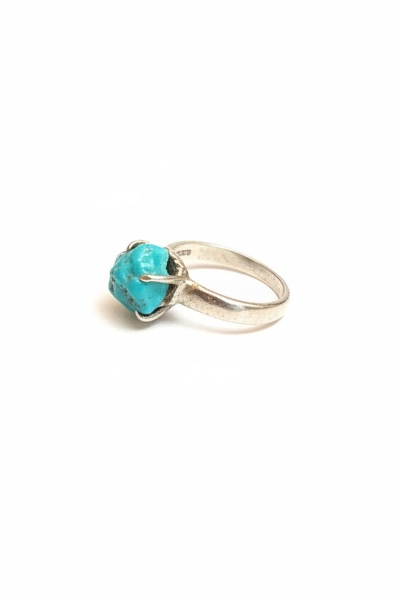 Turquoise Nugget Natural Claw Set Beated Band .925 Sterling Silver Ring Size 6