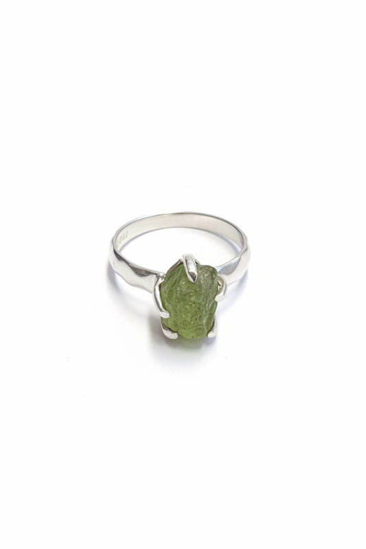 Peridot Raw Claw Set Beated Sterling Silver Ring Size 9