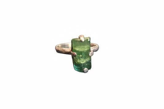 Green Tourmaline Natural Polished Claw Set Beated Band .925 Sterling Silver Ring Size 8