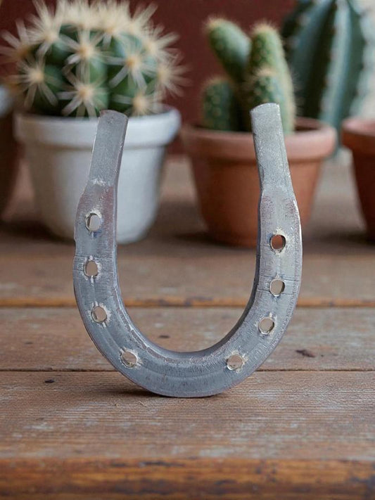 Iron Horseshoe 8 cm – Traditional Good Luck & Protection Ritual Decor