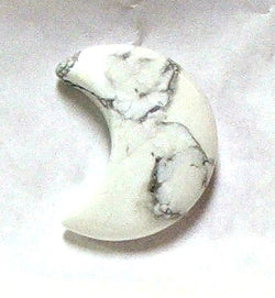 STONE 30mm CRESCENT MOON IN HOWLITE