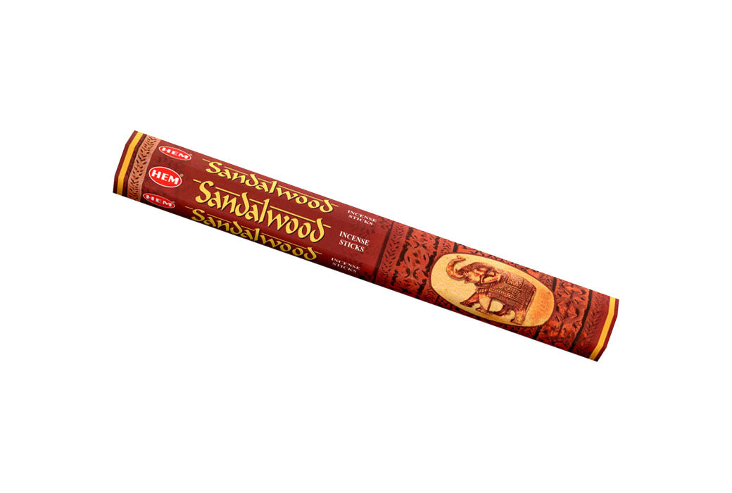 HEM Cinnamon Patchouli Incense Sticks – warm blend of cinnamon and earthy patchouli for a grounding, spicy aroma.
