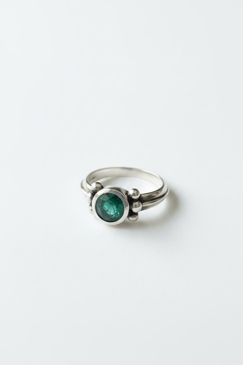 Emerald .925 Silver Ring Size 5