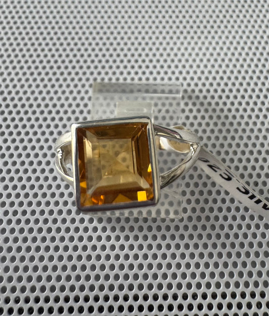 Citrine .925 Silver Ring Size 8