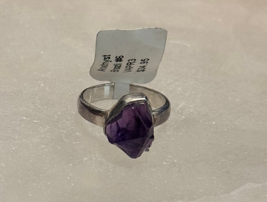 Amethyst Brazil Sterling Silver Ring size 7 – vibrant purple crystal jewelry sourced from Brazil, known for spiritual insight and calming energy.
