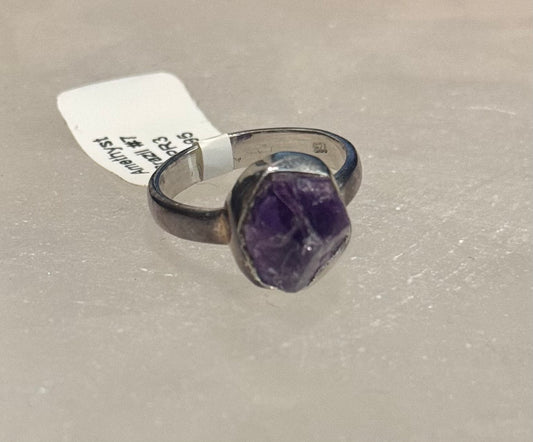 Amethyst Brazil Sterling Silver Ring size 7 – vibrant purple crystal jewelry sourced from Brazil, known for spiritual insight and calming energy.
