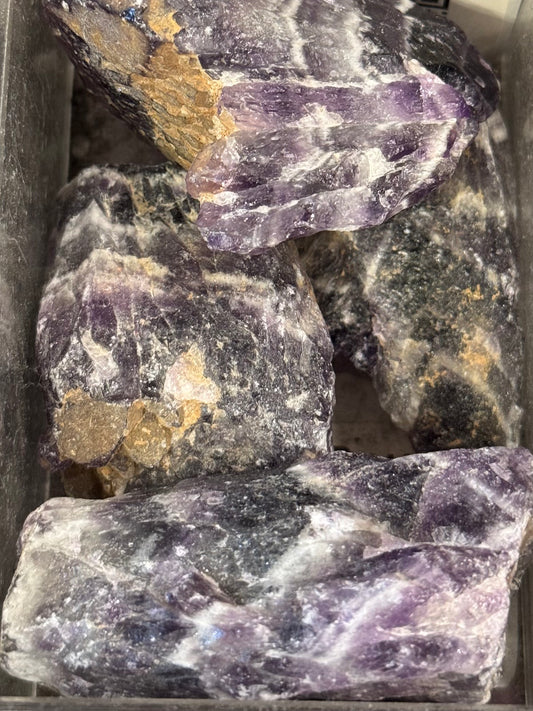 Amethyst Crystal Raw – natural raw amethyst crystal known for its spiritual and calming properties.
