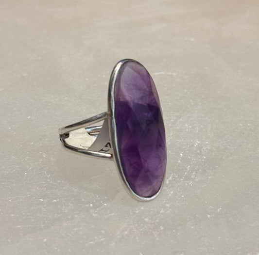 Amethyst Sterling Silver Ring size 6 – vibrant purple crystal jewelry known for spiritual insight, healing, and calming energy.
