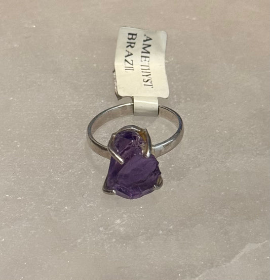 Amethyst Sterling Silver Ring size 7 – vibrant purple crystal jewelry known for spiritual insight, healing, and calming energy.

