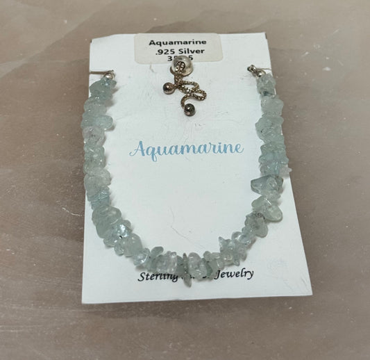 Aquamarine 925 Sterling Silver Bracelet – serene blue aquamarine stones set in sterling silver, offering elegant and calming jewelry.
