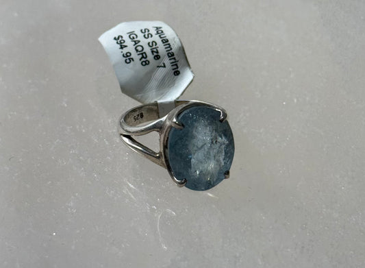 Aquamarine Oval Sterling Silver Crystal Ring Size 7 – serene aquamarine oval stone set in sterling silver, ideal for elegant and calming jewelry.
