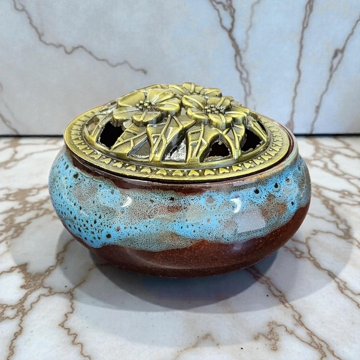 Ocean Design Ceramic Incense Burner Bowl with Lid – 3.75” Charcoal Burner with Fireproof Felt Pad
