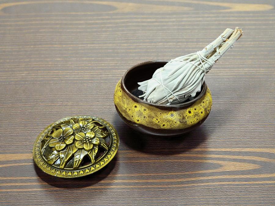 Sun Color Ceramic Incense Burner Bowl with Floral Lid – 3.75” Charcoal Incense Holder with Fireproof Felt Pad