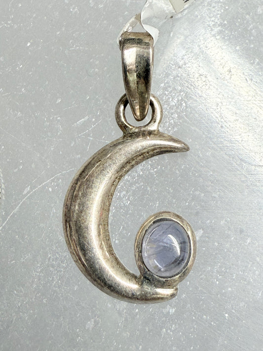 Blue Kyanite New Moon Sterling Silver Moonlight Pendant – mystical silver jewelry featuring blue kyanite and new moon design symbolizing intuition and new beginnings.
