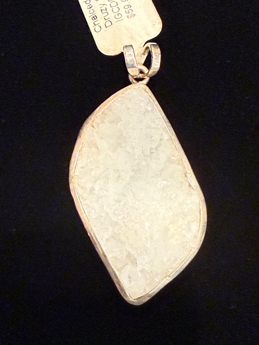 Chalcedony Druzy SS Pendant – elegant crystal jewelry featuring sparkling druzy chalcedony stone symbolizing calm and spiritual growth.
