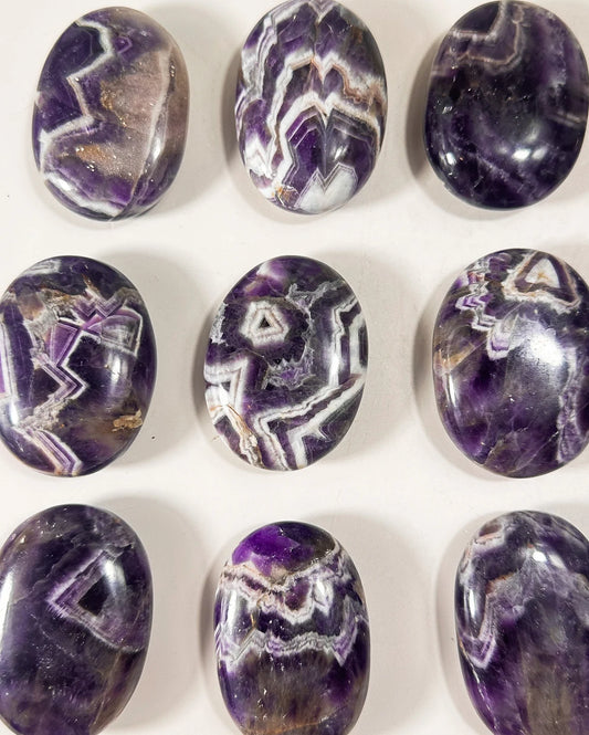 Chevron Dream Amethyst 1st Palmstone Gallet Madagascar