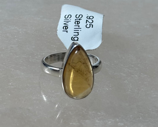 Citrine Sterling Silver Ring Size 5 – radiant citrine stone set in sterling silver, perfect for bright and stylish jewelry.
