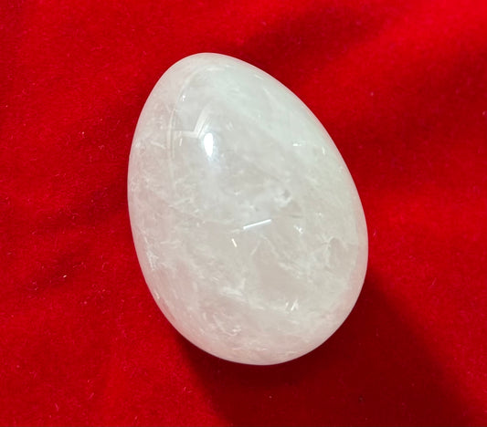 Clear Quartz 45MM – natural clear quartz crystal measuring 45mm, perfect for healing and energy amplification.
