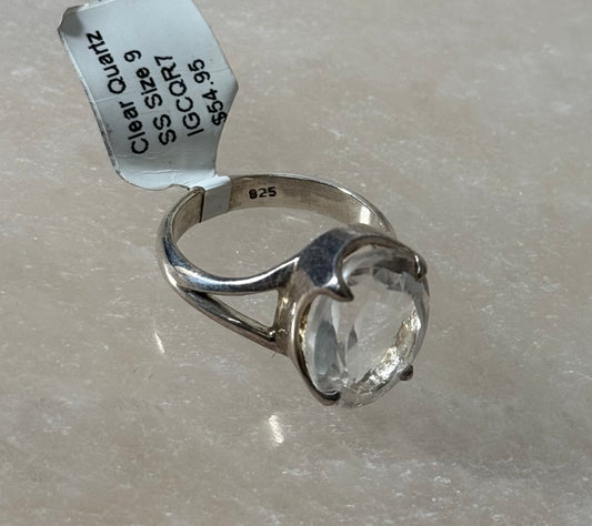 Clear Quartz Sterling Silver Ring Size 9 – dazzling clear quartz gemstone set in sterling silver, ideal for elegant and timeless jewelry.
