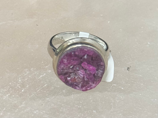 Cobalto Calcite Druze Sterling Silver Ring size 5 – vibrant purple crystal jewelry featuring druzy formation set in sterling silver, known for healing and spiritual growth.
