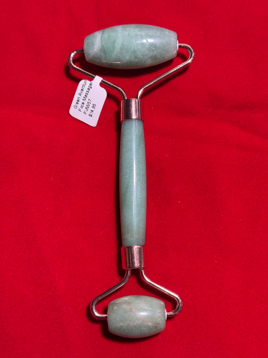 Green Aventurine Face Massager – soothing crystal facial tool known for promoting skin health, relaxation, and positive energy.
