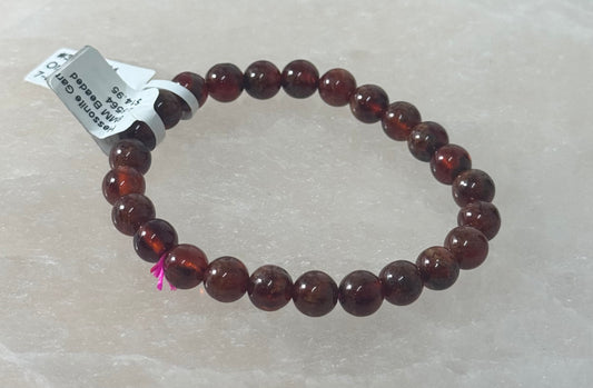 Hessonite Orange Garnet 7-8 mm Round Beaded Bracelet – vibrant orange garnet beads strung in a stylish and versatile bracelet.

