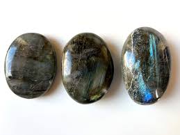Labradorite Palm Stone Gallet #B- Madagascar