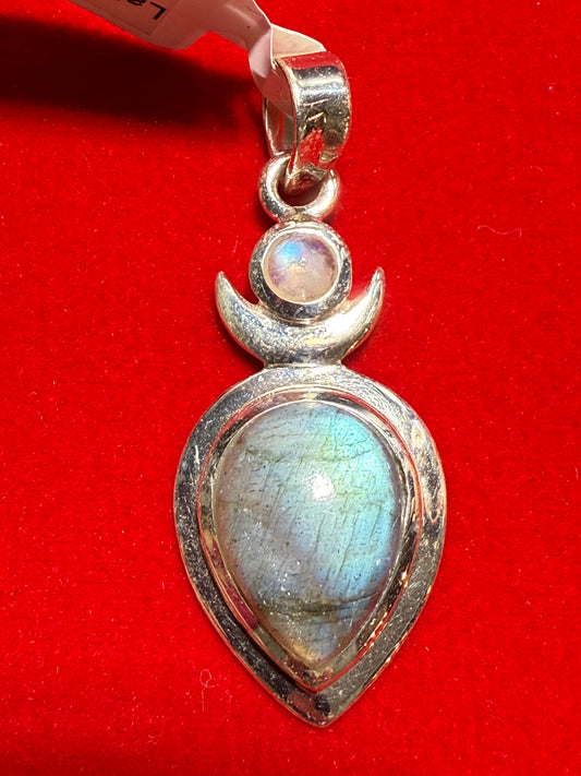 Labradorite Goddess Sterling Silver Pendant – elegant silver jewelry featuring iridescent labradorite inspired by the goddess, symbolizing protection and spiritual power.
