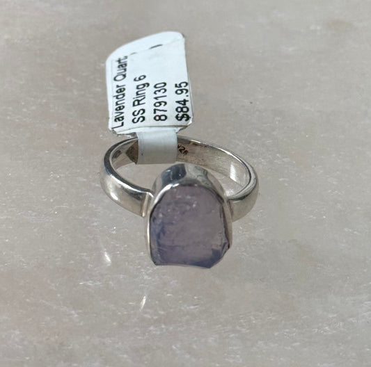 Lavender Quartz Sterling Silver Ring Size 6 – soft lavender quartz stone set in sterling silver, offering delicate and elegant jewelry.

