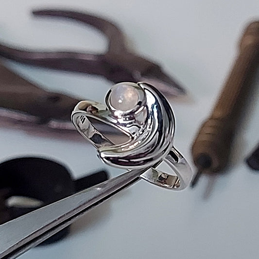 Moonstone Crescent Moon Sterling Silver Ring Size 6