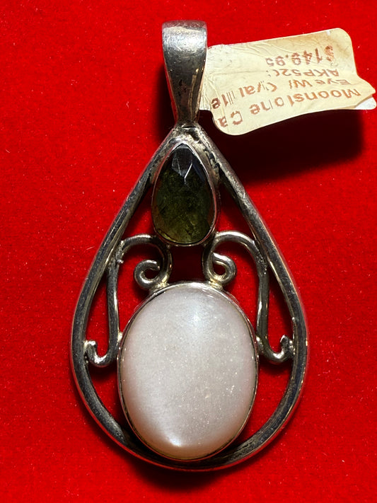 Moonstone Cats Eye with Kyanite Sterling Silver Pendant – unique silver jewelry combining iridescent moonstone and blue kyanite for intuition and protection.
