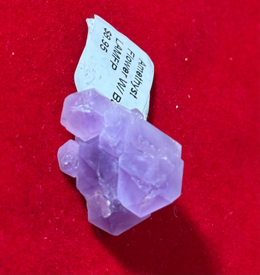 Natural Amethyst Flower with Bail Pendant – beautiful amethyst flower-shaped pendant with bail, perfect for elegant and spiritual jewelry.
