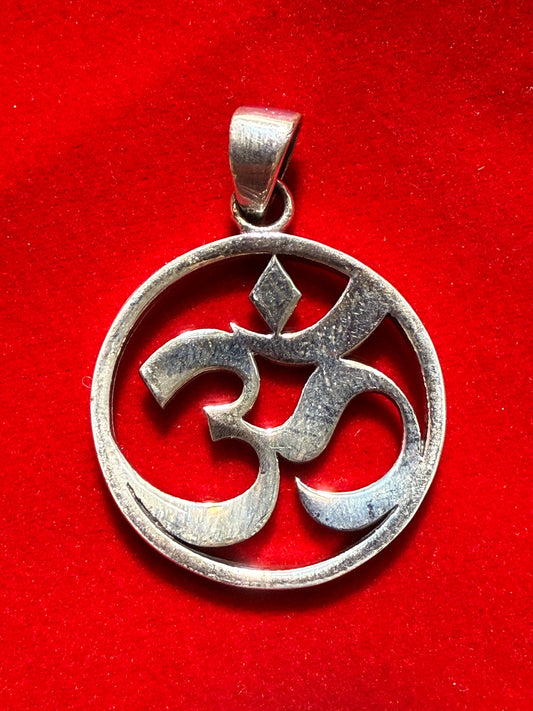 Om Sterling Silver Pendant – spiritual silver jewelry featuring the Om symbol representing peace, unity, and spiritual energy.
