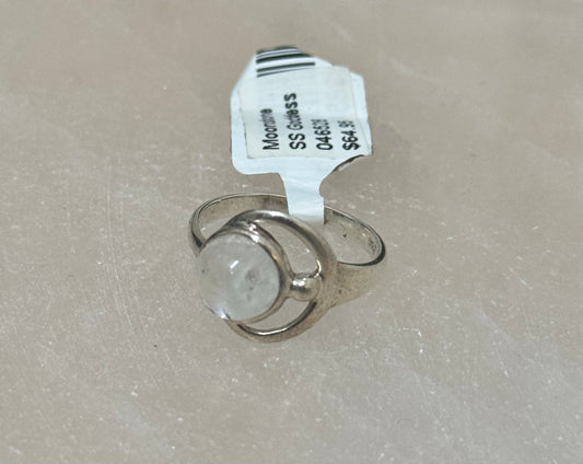 Rainbow Moonstone Round Cab Sterling Silver Goddess Ring size 7 – elegant silver jewelry featuring round cabochon moonstone inspired by the goddess, symbolizing intuition and spiritual power.

