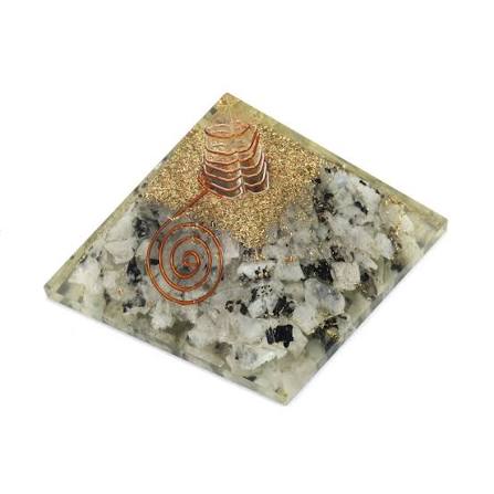 40–50mm Orgone Pyramid - India