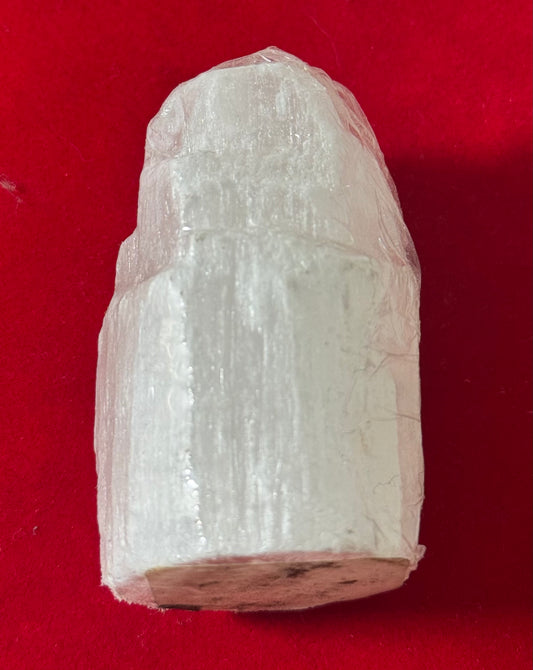 Selenite Iceberg White Mini Candle Holder – elegant white selenite candle holder shaped like an iceberg, perfect for spiritual ambiance and home decor.
