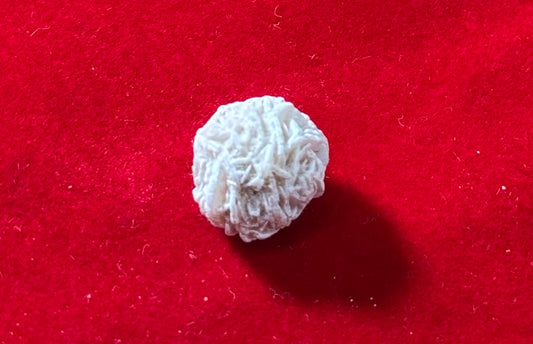 Selenite Rose Crystal Raw – natural raw selenite shaped like a rose, perfect for cleansing and spiritual healing.
