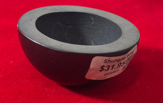 Shungite Crystal Bowl – polished shungite bowl ideal for energy cleansing and spiritual practices.
