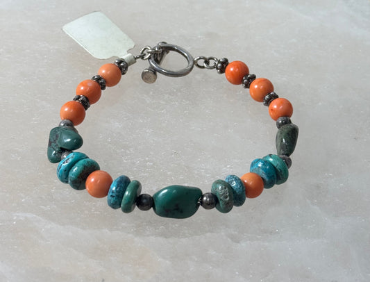 Turquoise Bracelet – vibrant turquoise stones strung into a stylish and timeless bracelet.
