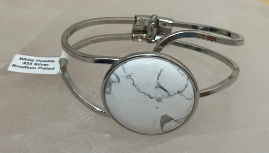 White Howlite 925 Sterling Silver Rhodium Plated Bracelet – elegant white crystal jewelry known for calming energy and stress relief, set in rhodium-plated sterling silver.
